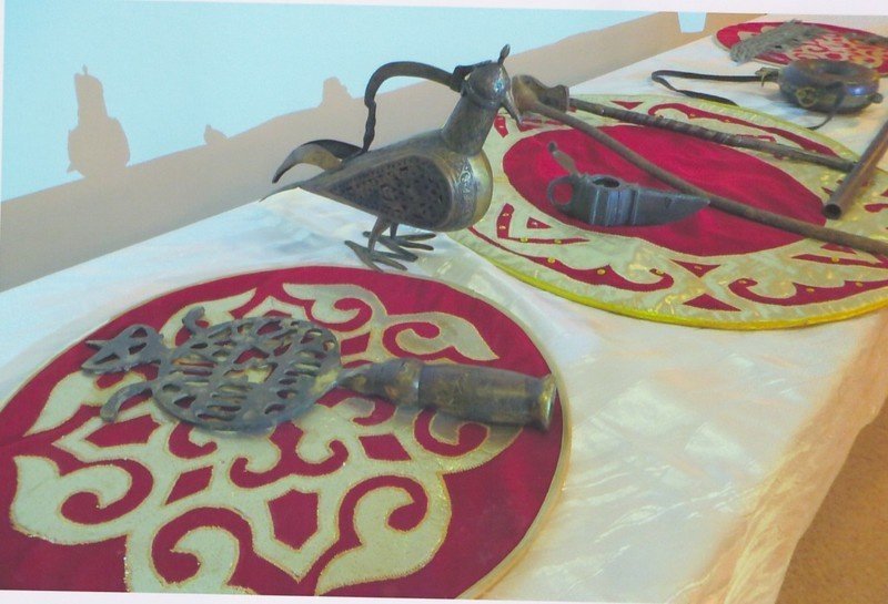 «Стикс» мектебіндегі қазақ халқының материалдық мәдениеті артефактілердің көрмесі