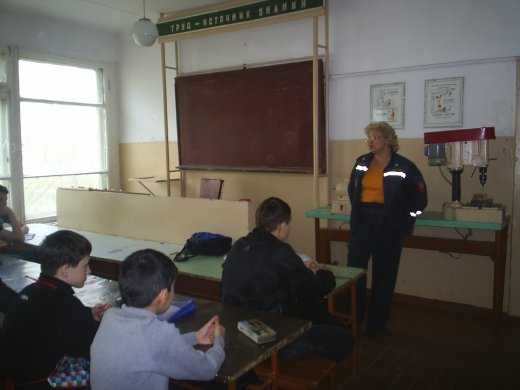 23 апреля была проведена лекция сотрудника водно-спасательной станции для 5-11 классов на тему : 