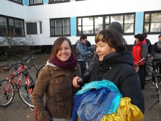 Велосипед турына Гете-институтының ассистенті Таня Валов қатысты