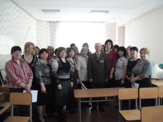Коллектив УВК№42 поддерживает деятельность Фонда Мира.