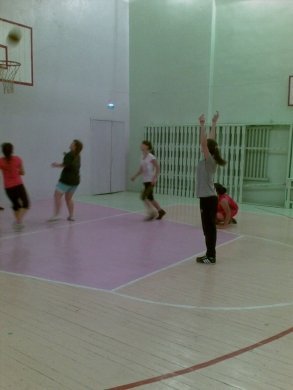 Прошел турнир по баскетболу между учащимися СОШ№6 и колледж №15