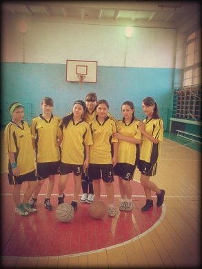 Закончились городские соревнования по баскетболу , которые проводились в спортзалах  СОШ № 14 и СОШ № 18. Команда девушек нашей школы заняла 4 место.