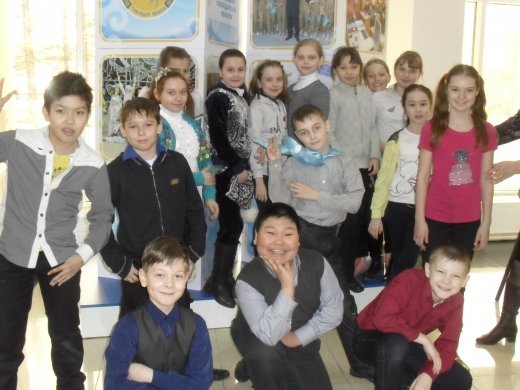 3Б және 4Б сыныбының оқушылары  Павлодар қаласында балалар кітаптарының апталығының ашылуына қатысты