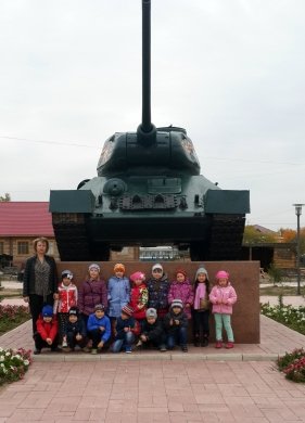 Экскурсия в «Музей военной техники под открытым небом».