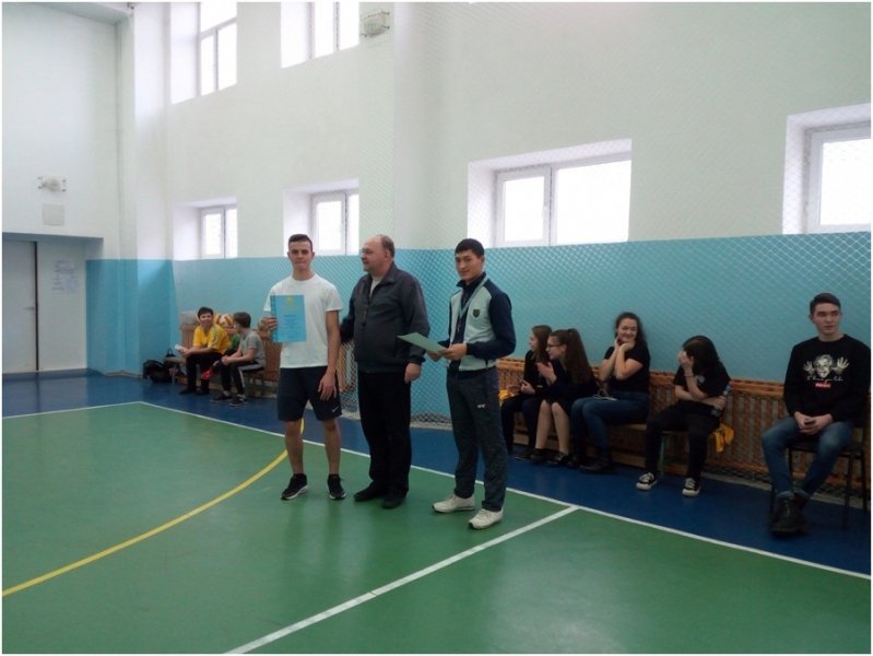 Итоги первенства  СОШ№40 по волейболу,  посвященному Дню Независимости  Республики Казахстан среди 8-11 классов.