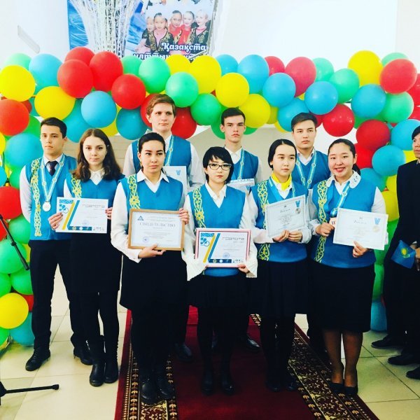 The winners of the Republican Olympiad participated in the awards in the School 37