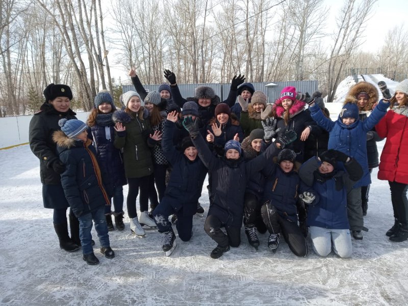 Сегодня для учащихся  13 школы ДВД Павлодарской области бесплатно организовали отдых на лыжной базе «Иртыш».