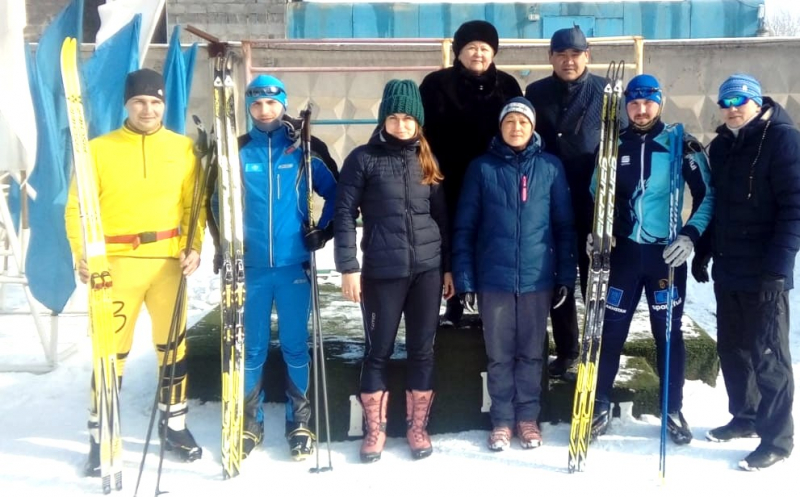 Педагоги города - абсолютные победители  областной зимней спартакиады по лыжным гонкам