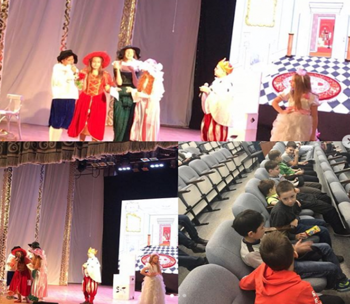 Сегодня ребята 4 «Д» и 5 «Д» классов посетили Дворец школьников, где посмотрели спектакль «Здравствуй, принцесса!».