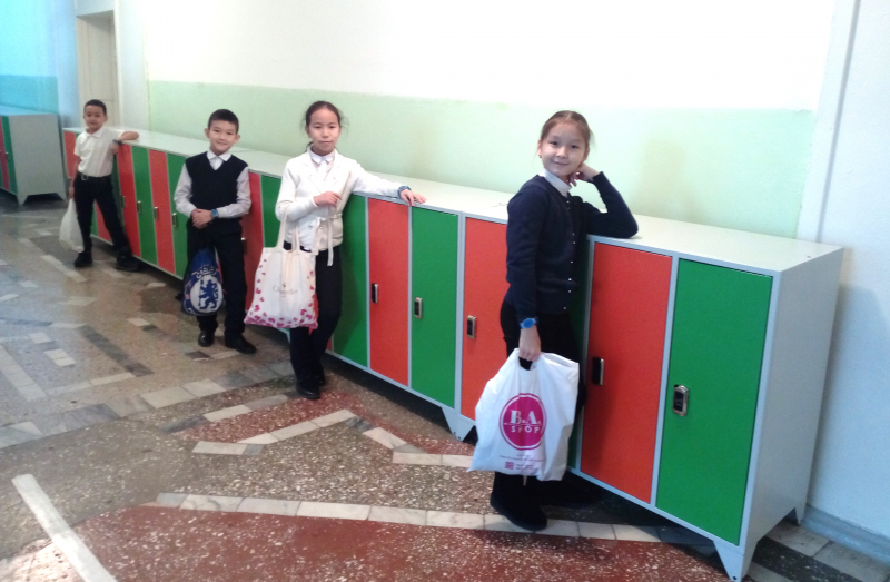 Персональные шкафчики устанавливаются в павлодарских школах