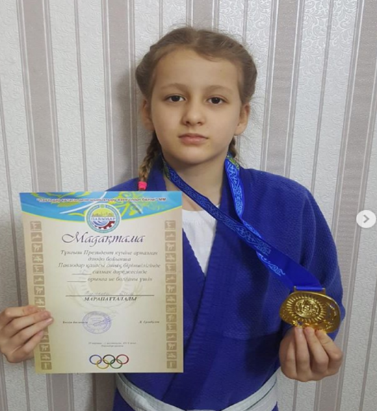 Ученица 5 «А» класса Бирюкова Ольга заняла 1 место в Открытом первенстве по борьбе дзюдо в честь Дня Первого Президента!