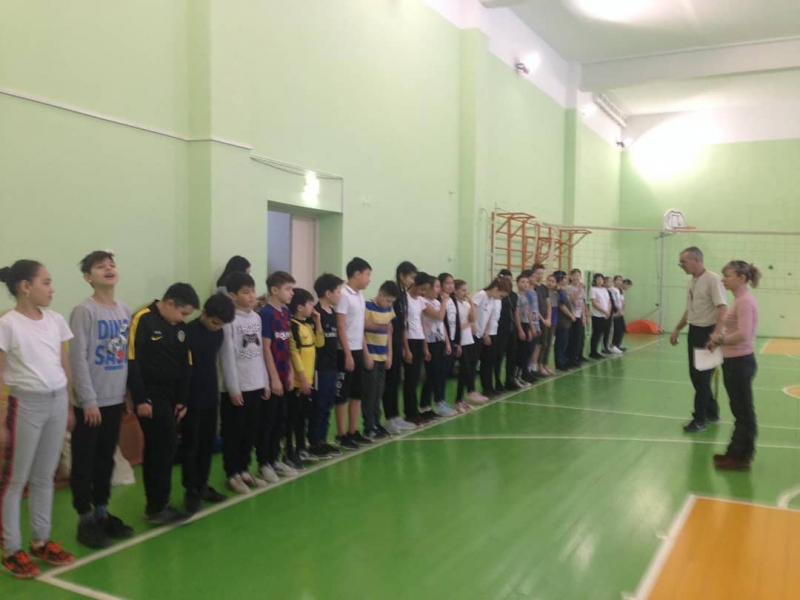 Оқушылар арасындағы 18 мектеп спартакиадасының шеңберінде 5-11 сынып оқушылары арасында волейболдан турнир өткізілді.  