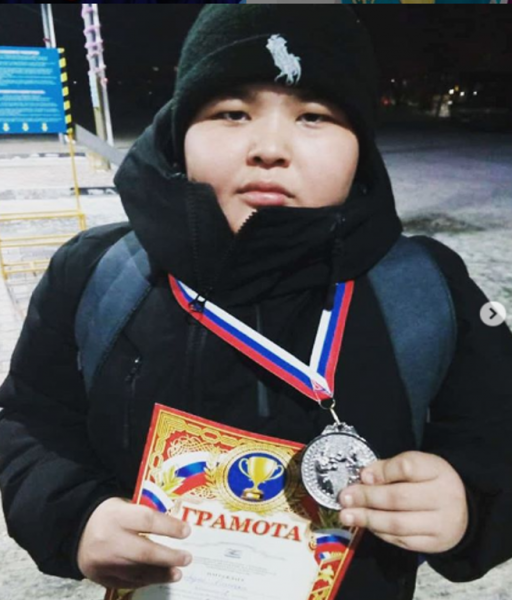 Поздравляем ученика 5 «Д» класса Алихана Каирден занявшего 2 место в открытом международном турнире по боксу, город Карасук. Так держать!!!