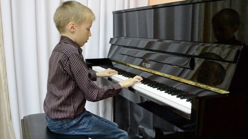 Видеоролики школьников с исполнением песен казахстанских авторов