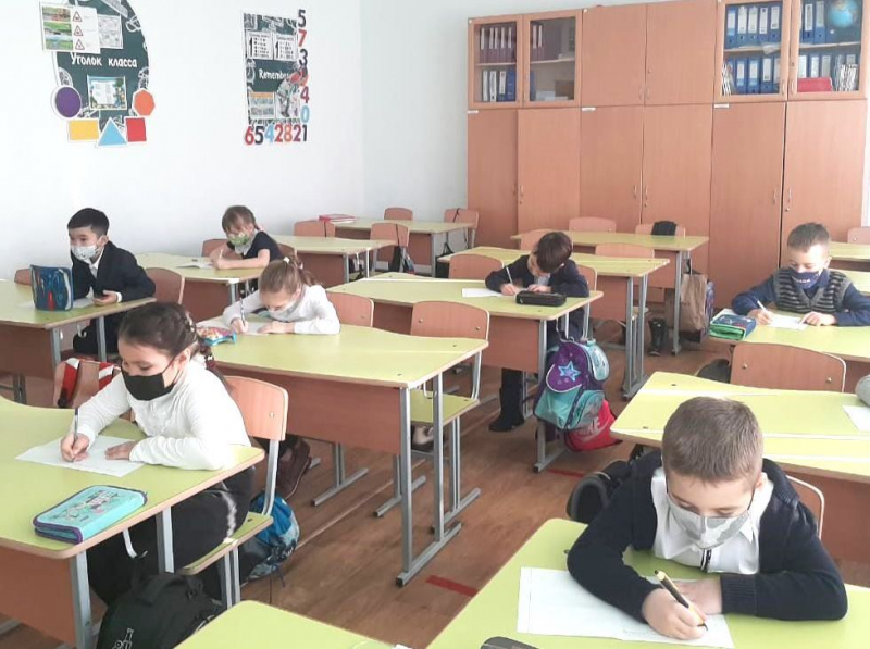 Павлодарлық 40 мыңнан астам оқушы қазақ тілінен бүкілқазақстандық диктантқа қатысуда