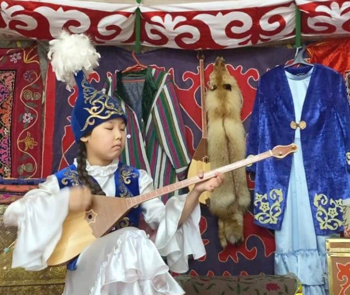 Павлодарские школьники исполнили кюи Дины Нурпеисовой