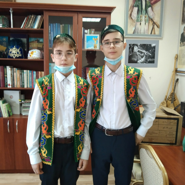 Учащиеся школы Харисов Самигулла и Харисов Резван приняли участие в мероприятии Ассамблеи Народов Казахстана, посвященное 30-летию Независимости Республики Казахстан.