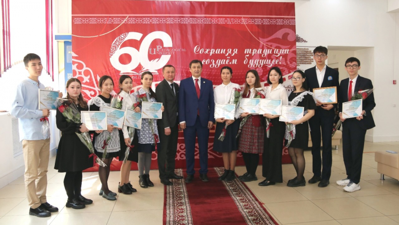 Павлодарские выпускники получили гранты
