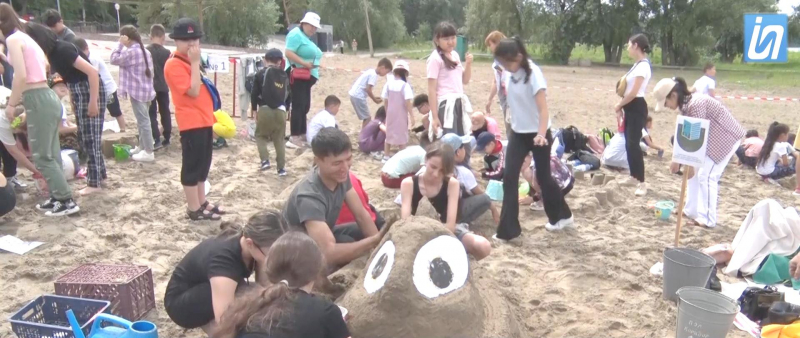 Песочная фантазия в работах школьников города на берегу Иртыша