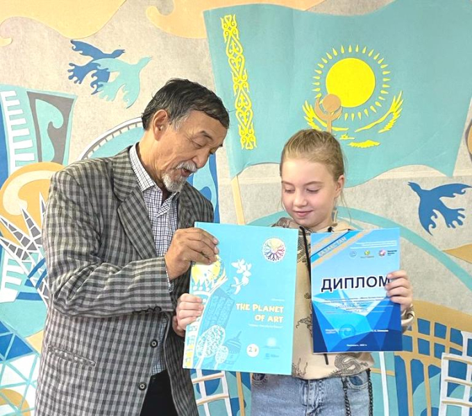 Художественное творчество детей о Казахстане