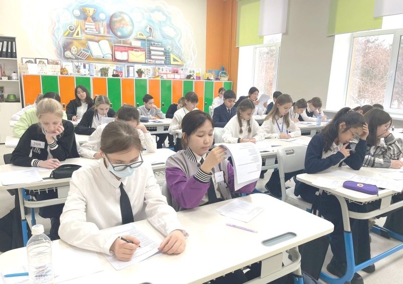 Павлодарские школьники проверяли свои знания по предметам