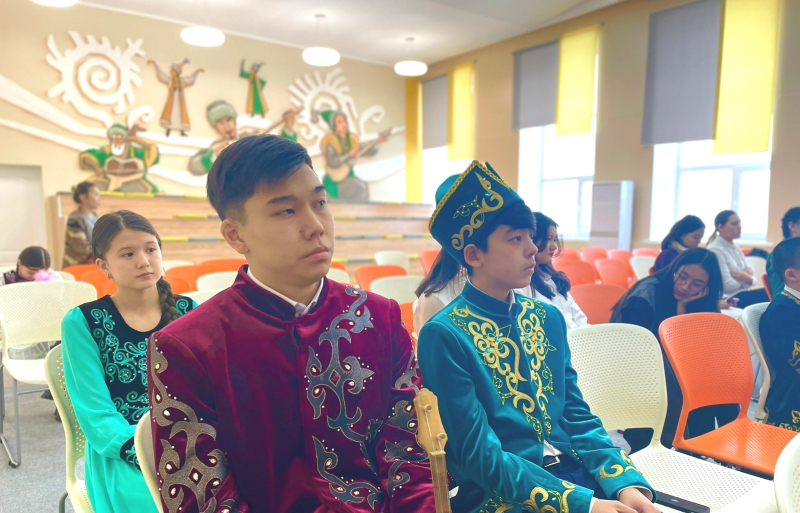 Павлодарские школьники состязались в знании произведений Абая