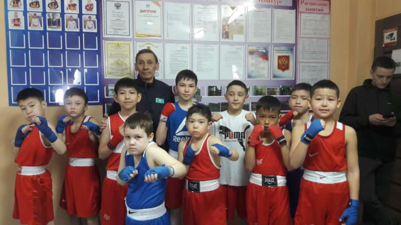 Павлодарлық жас боксшылар Ресейде он медаль жеңіп алды