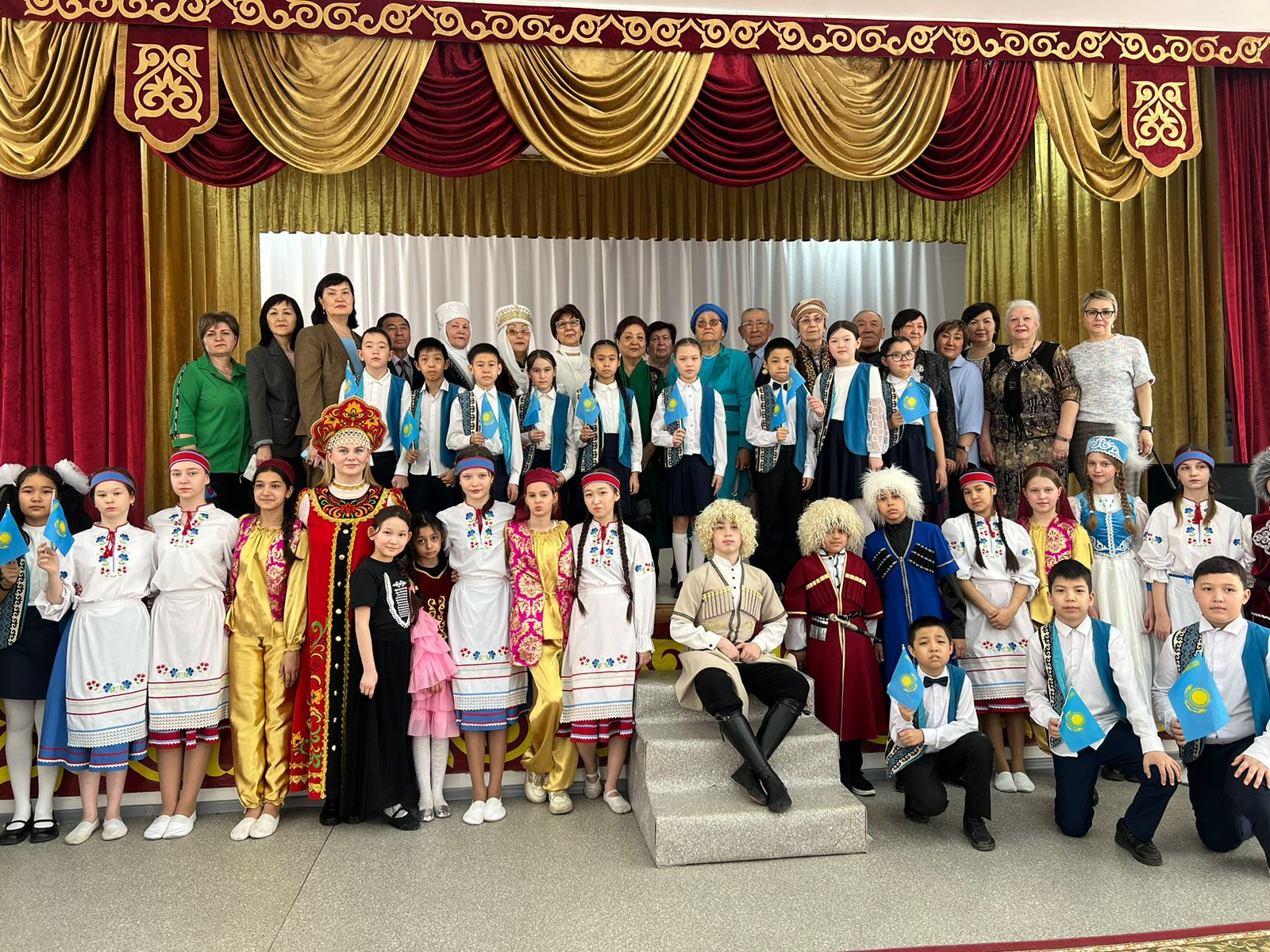 1 мая- День единства народа Казахстана
