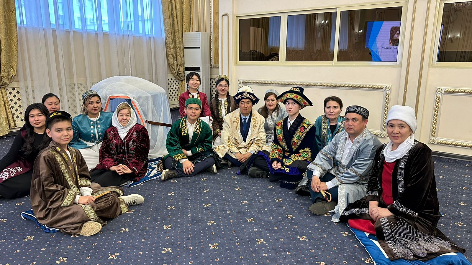 Фестиваль казахских национальных обычаев и традиций «Семья – основа воспитания»