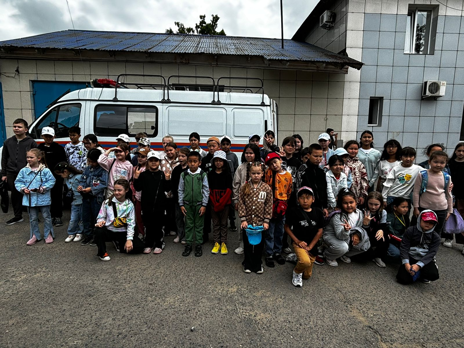 «Шаңырақ camp” жазғы этно-лагерінің балалары құтқарушылар станциясына барды