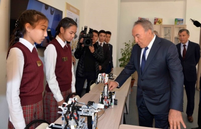 Встреча Президента Республики Казахстан Н. А. Назарбаева с юными изобретателями