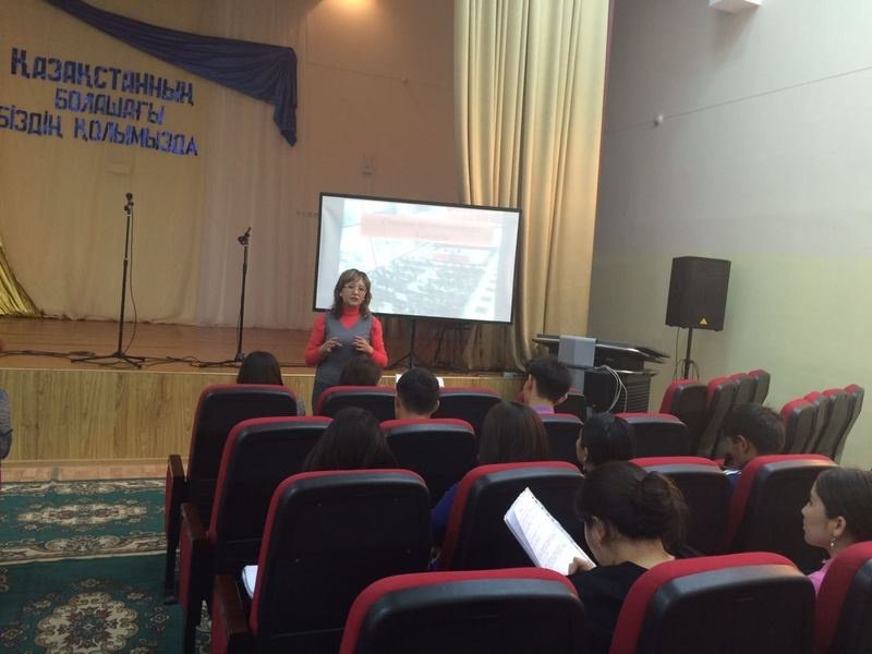 Встреча  молодежи школы  с руководителями и специалистами ЦРМИ Павлодарской области