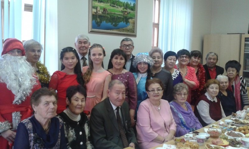 29 декабря в преддверии Нового года с поздравлением посетили городской Совет ветеранов.